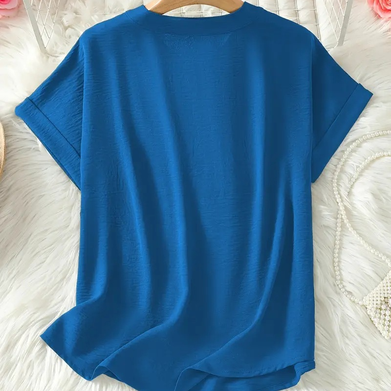 Véronique | Relaxed V-Notch Blouse